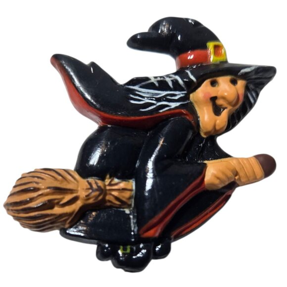 Vintage Hallmark Witch Brooch Pin Halloween Jewelry Fall Autumn Broomstick - Picture 1 of 14